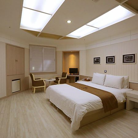 Bucheon Hotel Exterior photo